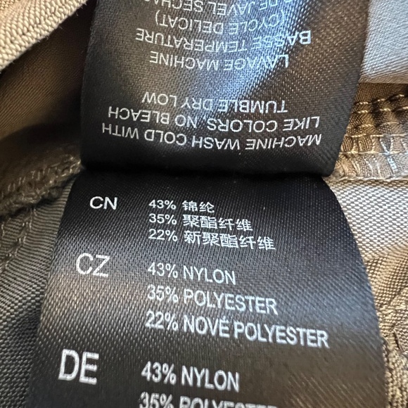 Kuhl Trekr Durable Stretch Converts to Capri Pants - Picture 13 of 14